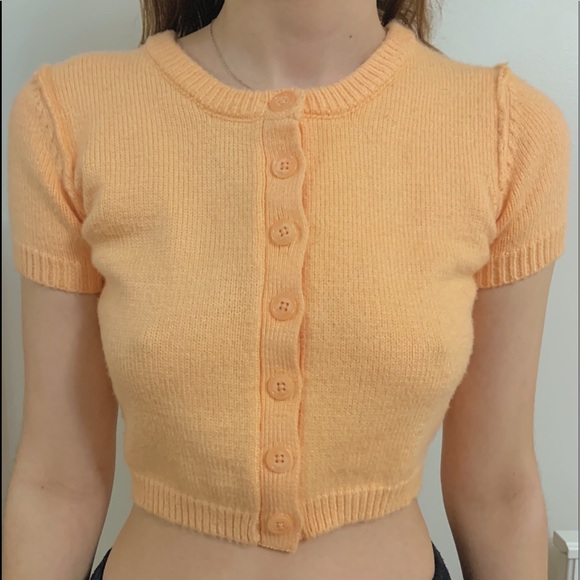 PEACH SWEATER TEE 🍑🍑